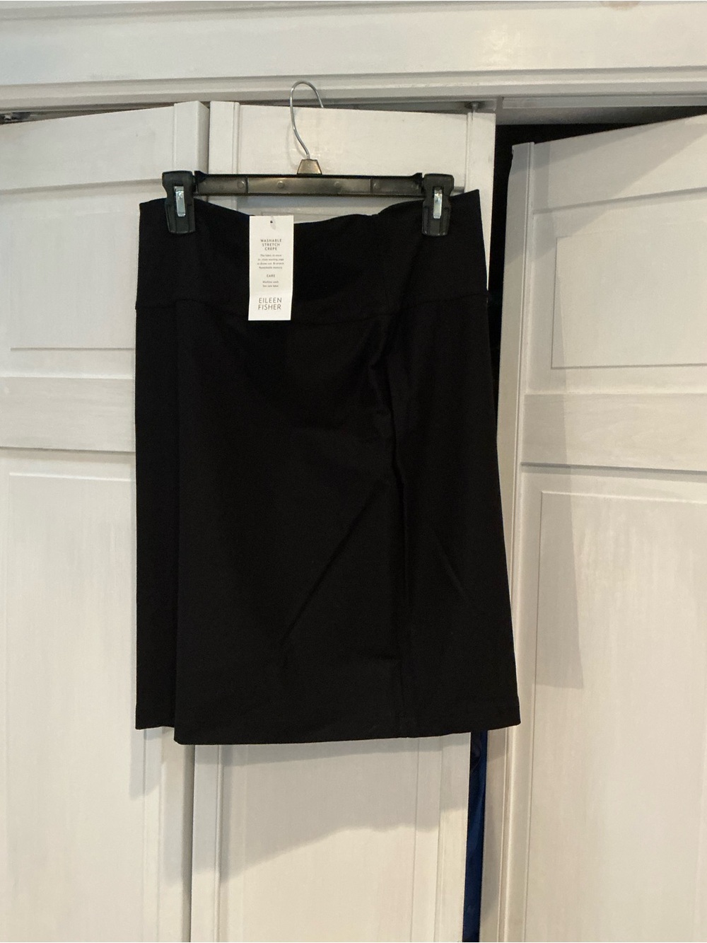 EILEEN FISHER NWT Black Washable Crepe Straight Skirt- PM